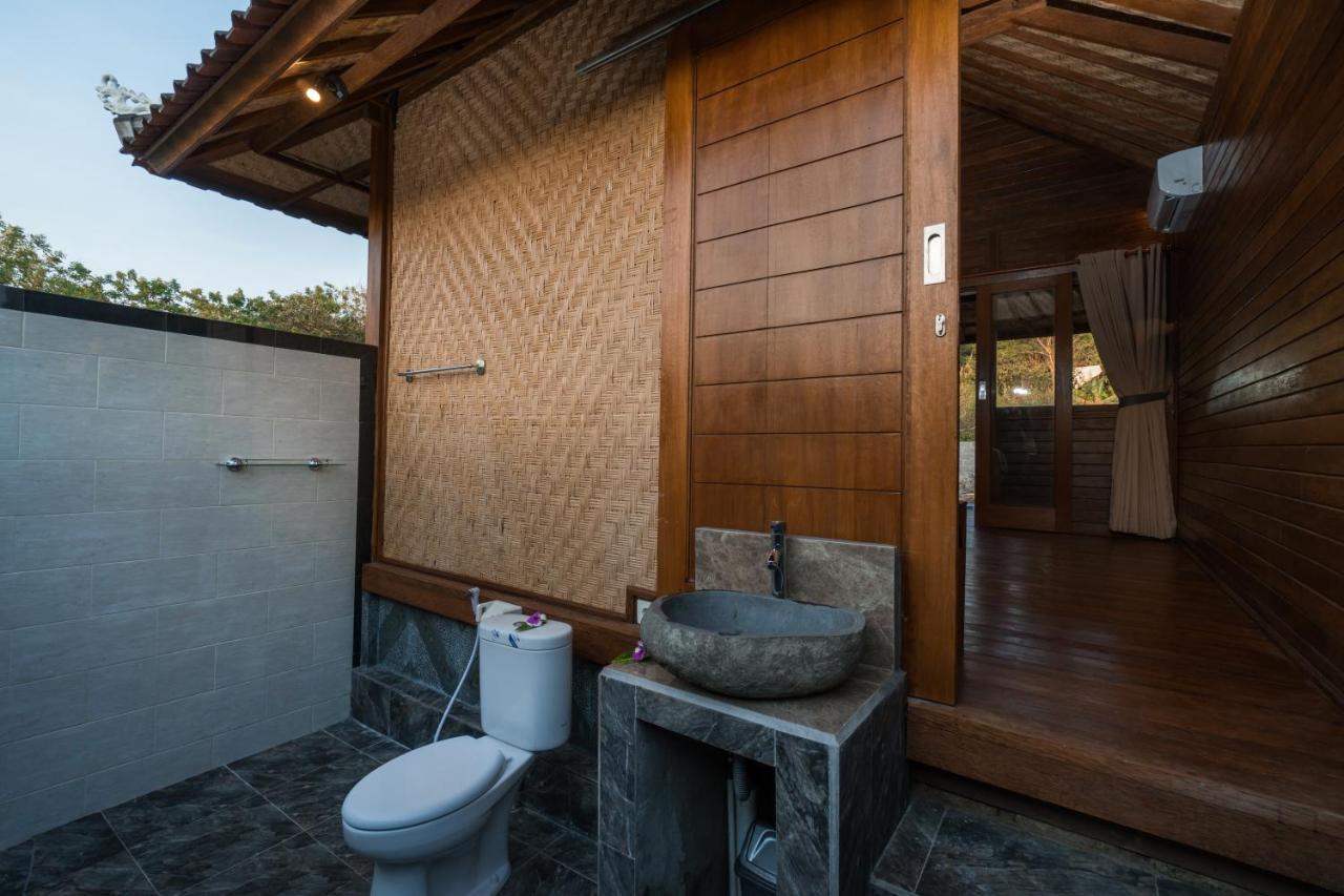 Gatri Hut Hotel Lembongan Kültér fotó